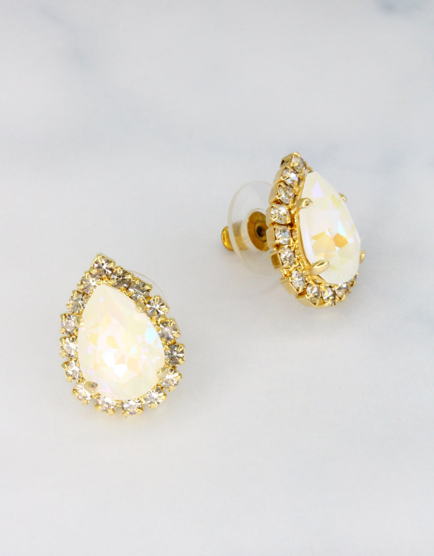 Light Grey Delite/ Gold