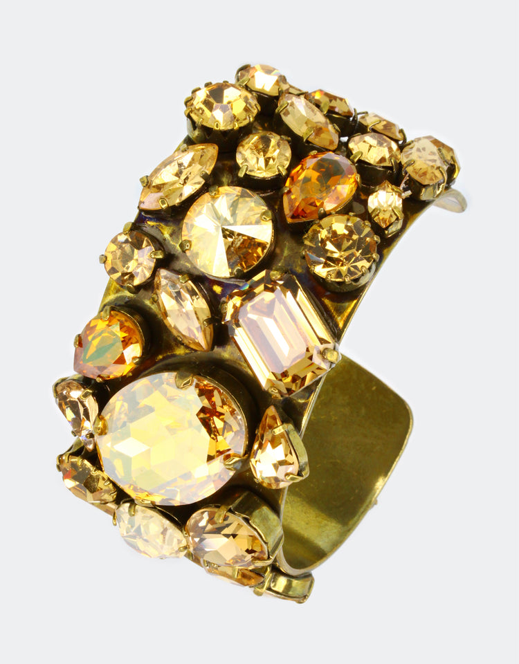 Topaz/ 