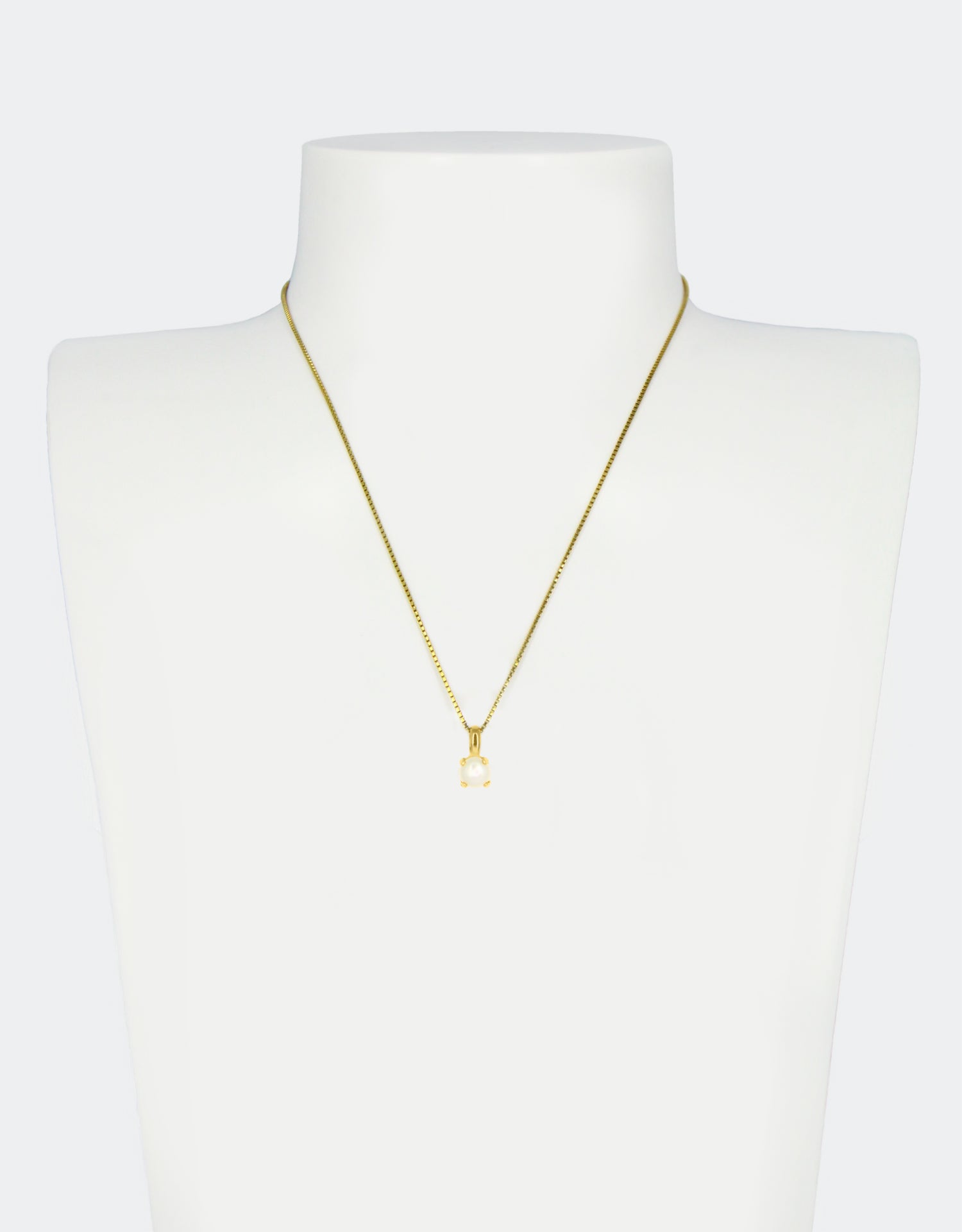 White Pearl/ Gold