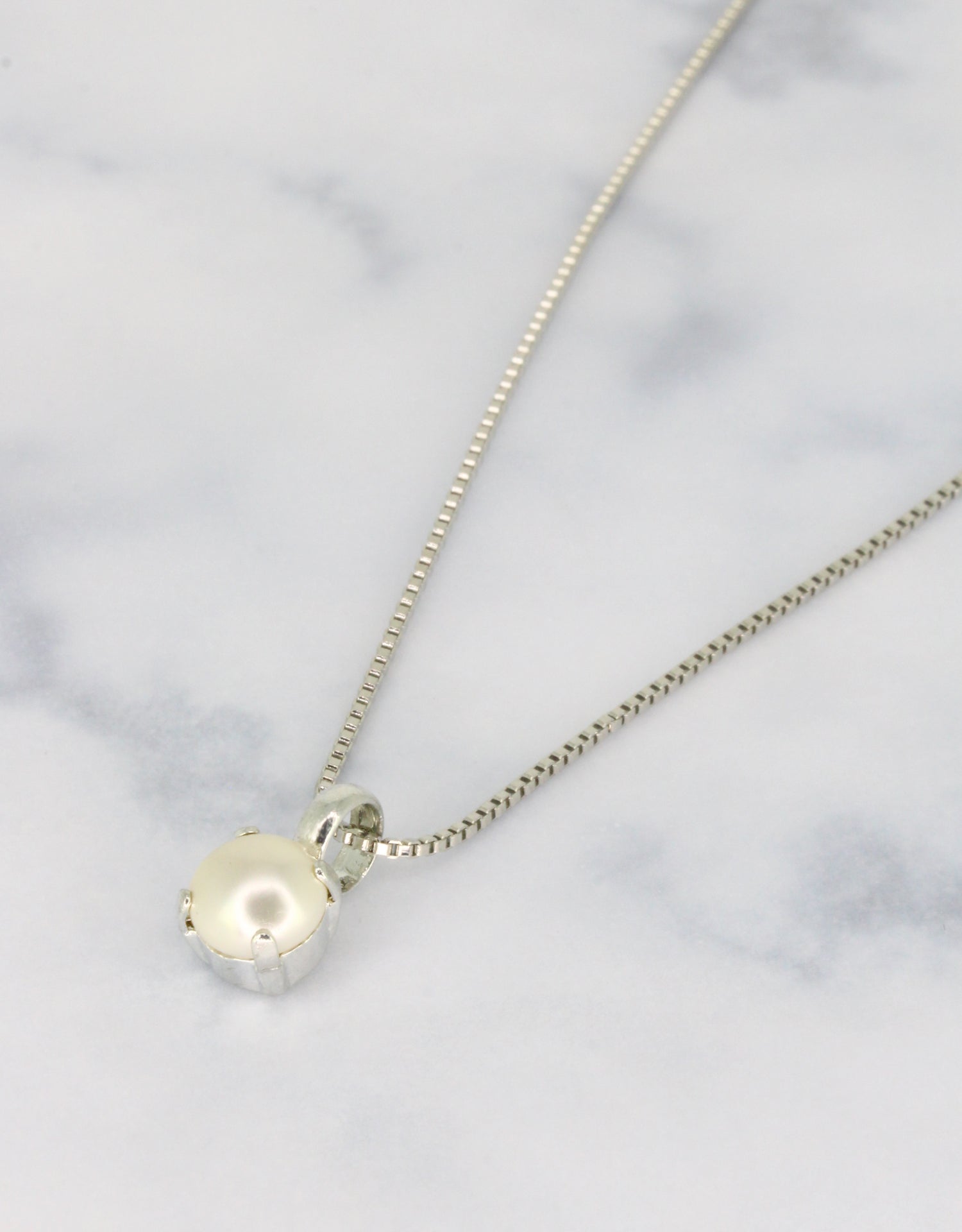 White Pearl/ Silver